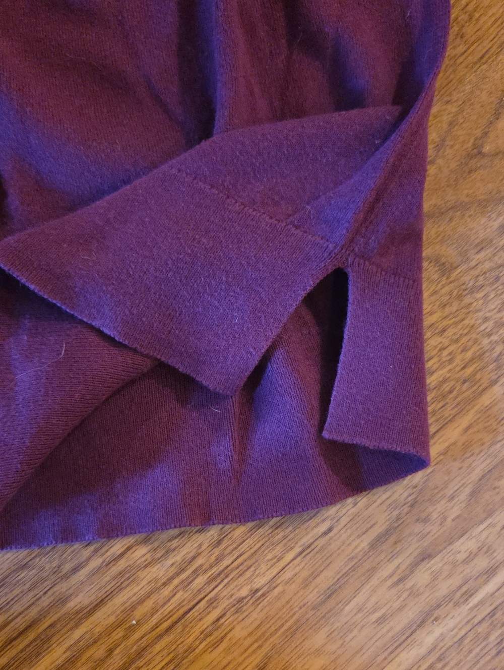 LOFT Women's Plum Button-Front Cardigan - Size LARGE - Picture 4 of 6